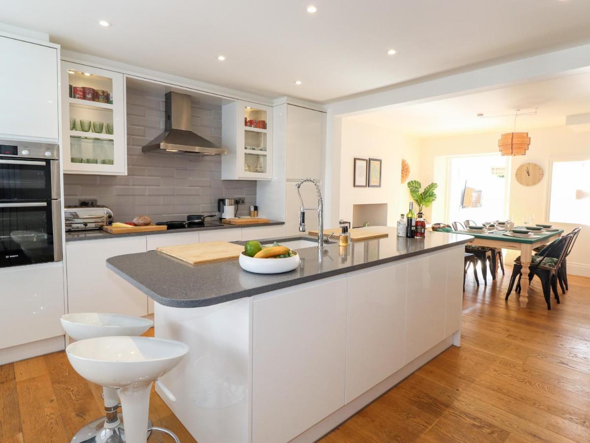 Villa 2 Alexandra Road à Windermere Extérieur photo