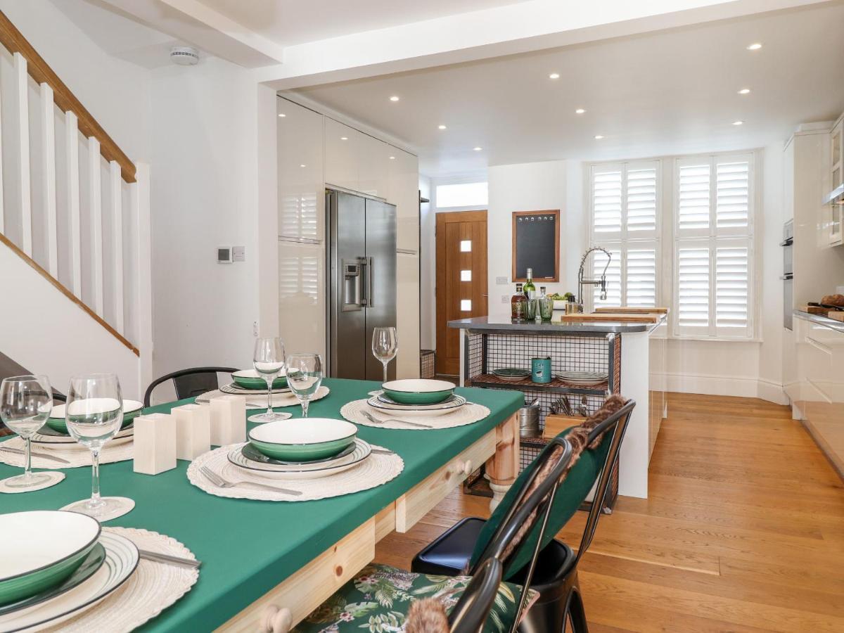 Villa 2 Alexandra Road à Windermere Extérieur photo